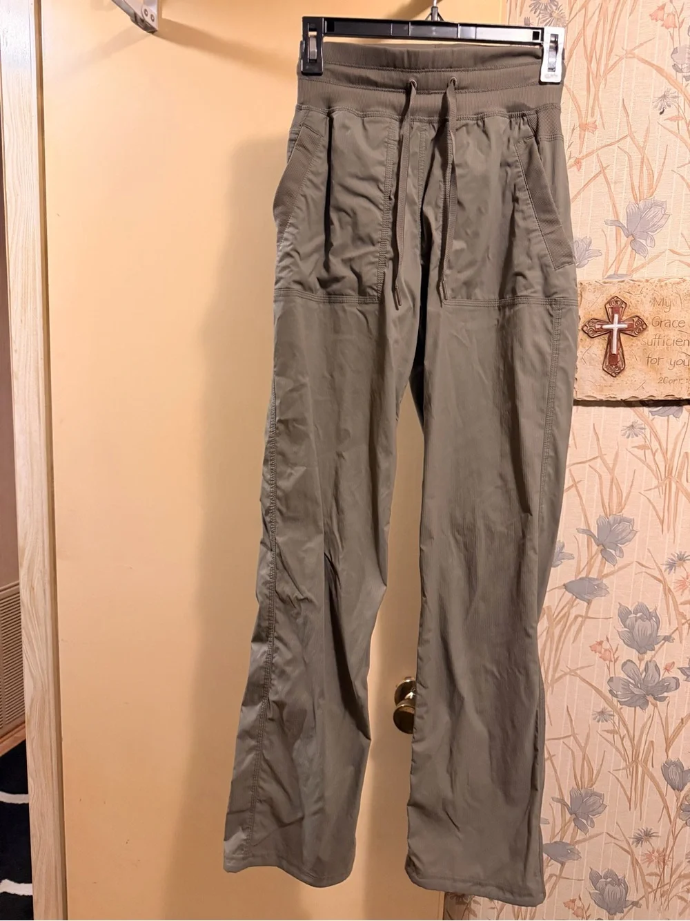 Women's Olive Utility Cargo Pants with Drawstring Waist- These are XS Tall
